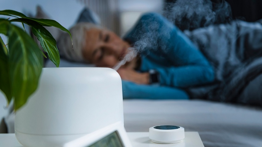 Can a Dry Room Cause Sleep Apnea: The Role of Humidifiers