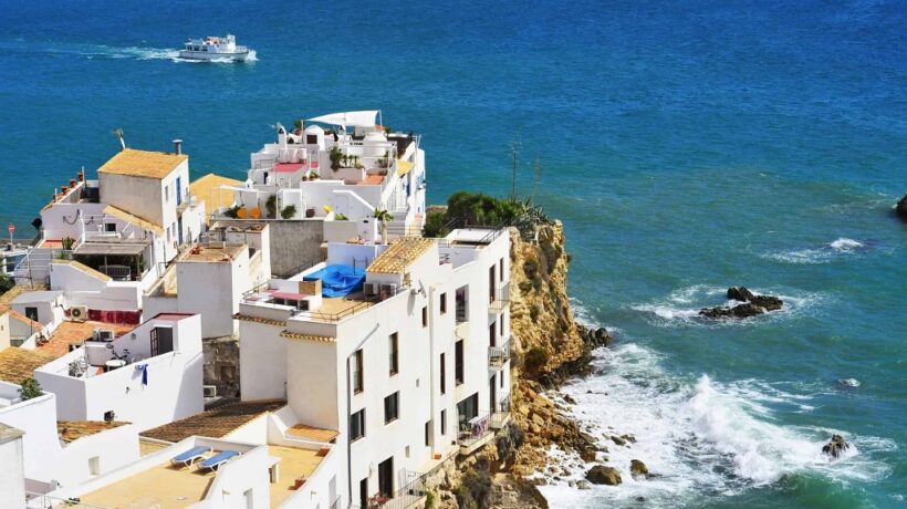 What Seas Are Surrounding Spain