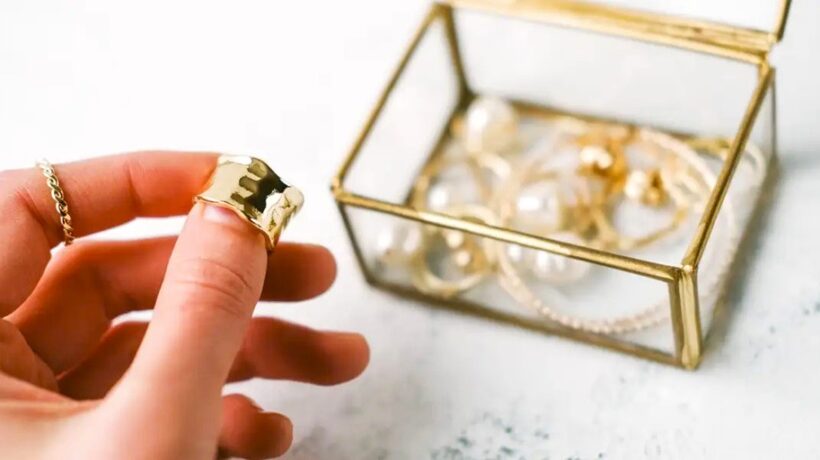 How to Clean Your Gold Rings: A Comprehensive Guide for Every Household