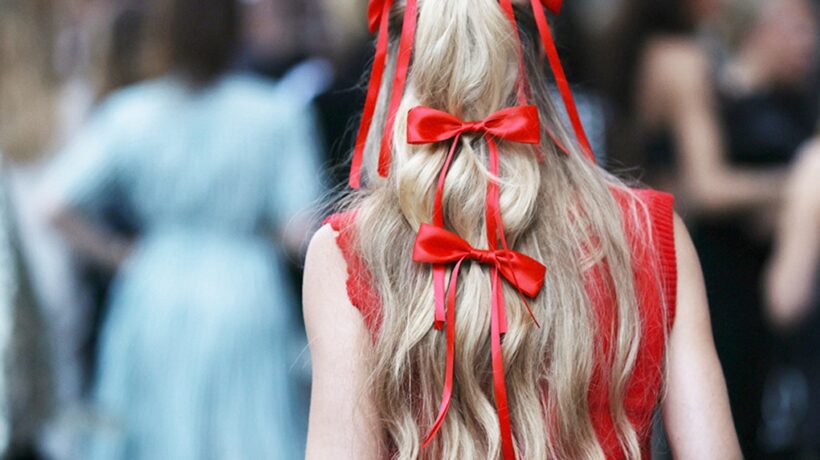 Best Heatless Curl Methods Used by Actresses for Red Carpet Waves