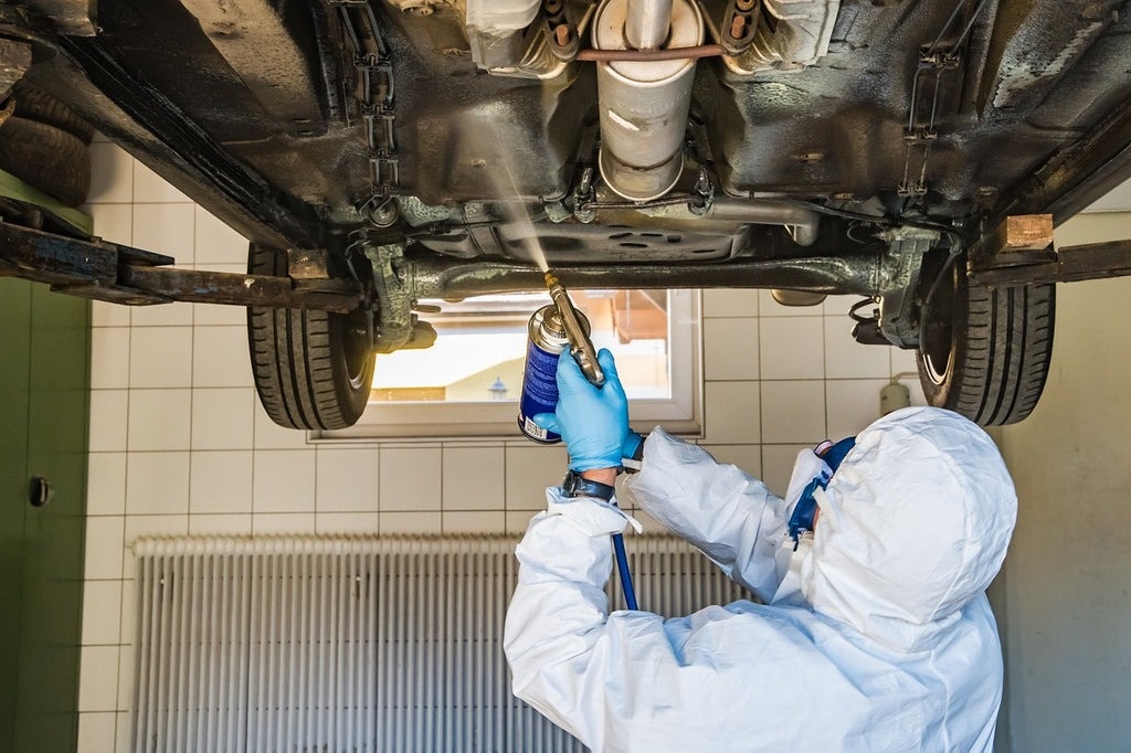 What happens when you put salt on a car engine