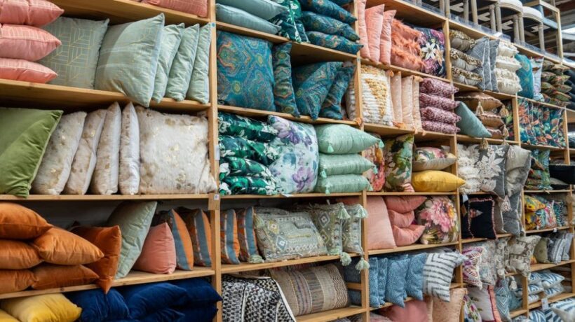 Buying Pillows Online vs. In-Store: Pros and Cons