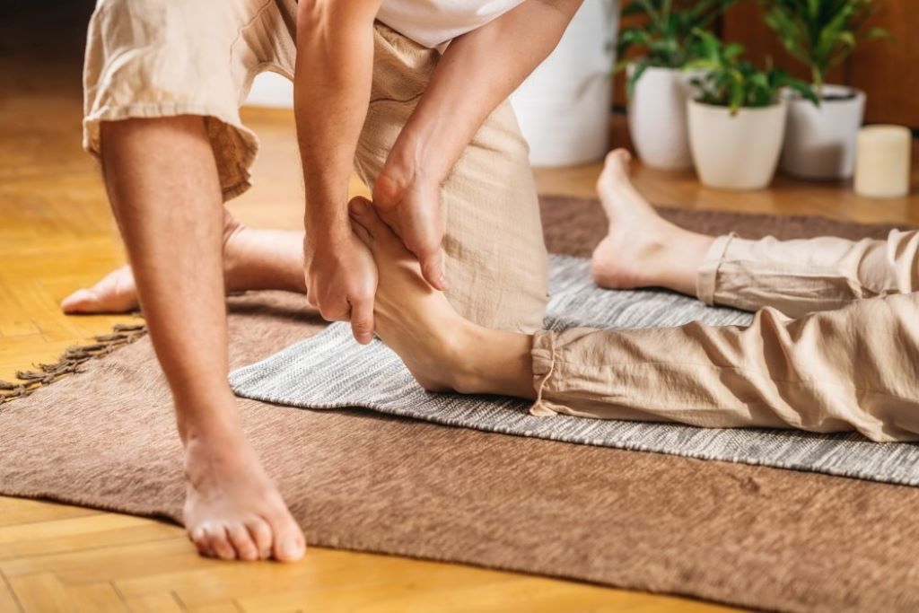 How often should men get a foot massage?